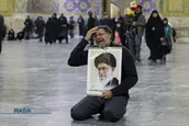 غم و اندوه زائران حضرت امام رضا (ع) در پی اعلام خبر شهادت رهبر معظم انقلاب