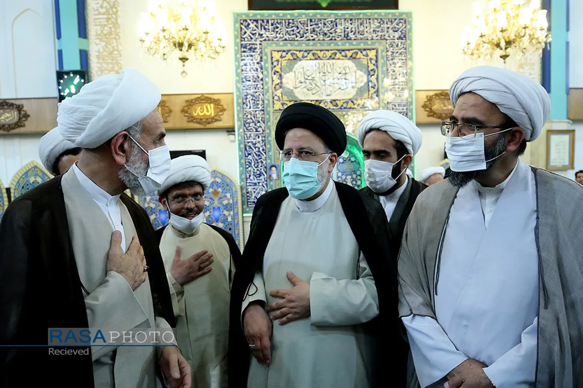 دیدار جمعی از علما و شخصیت&zwnj;های حوزوی با رئیس جمهور
