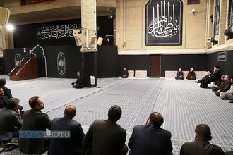 اولین شب مراسم عزاداری حضرت فاطمه&zwnj;زهرا (سلام&zwnj;الله&zwnj;علیها) با حضور رهبر انقلاب