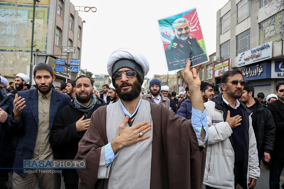 راهپیمایی خودجوش طلاب و بسیجیان قم در پی شهادت حاج قاسم سلیمانی