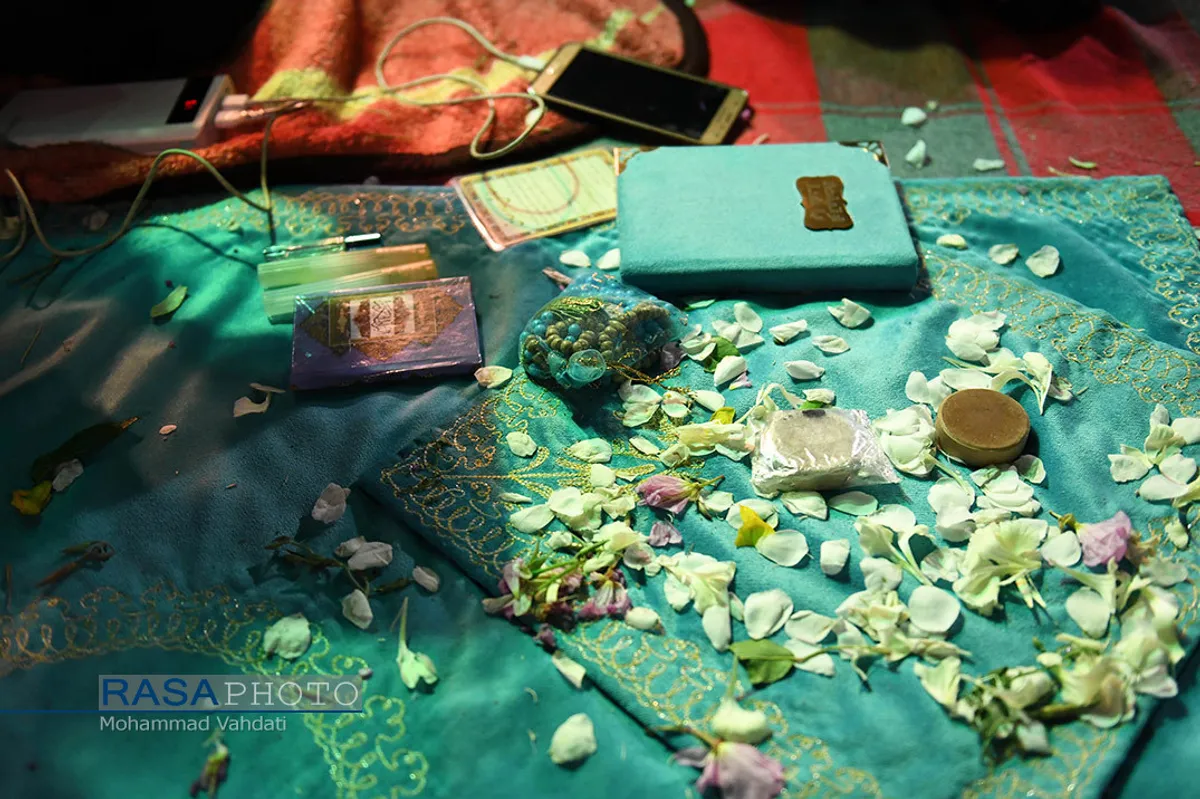 احیا شب قدر پشت در&zwnj;های بسته مسجد مقدس جمکران