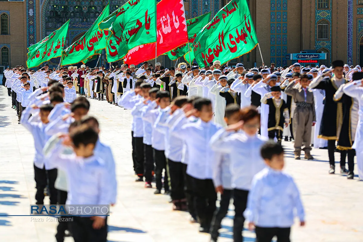اجرای ۱۰ هزار نفری سرود "سلام فرمانده۲" در مسجد مقدس جمکران