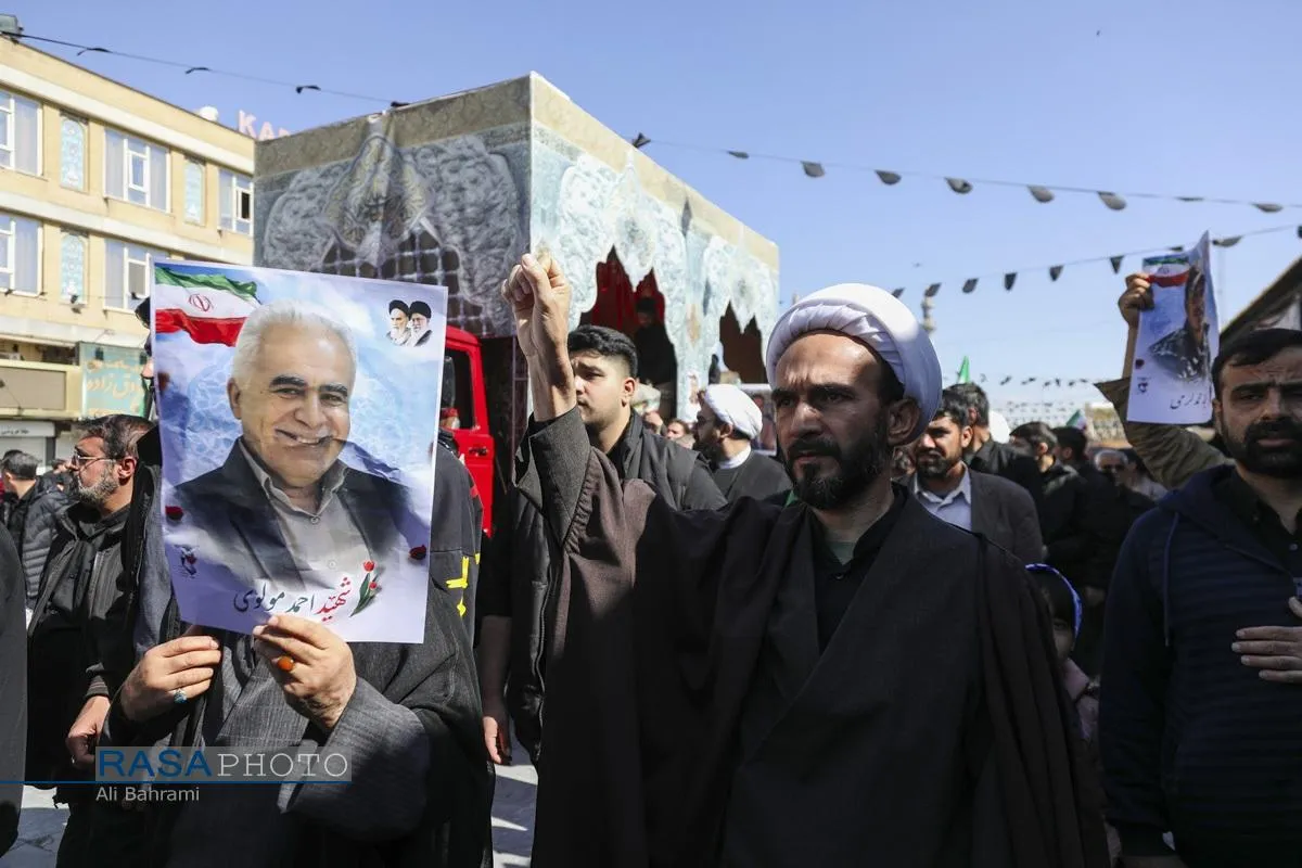 تشییع 13 شهید حملات اخیر دشمن در قم