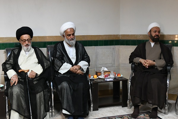 تأکید شورای حوزه علمیه فارس بر نقشآفرینی حوزه در حل مسائل فرهنگی و اجتماعی تأکید شورای حوزه علمیه فارس بر نقشآفرینی حوزه در حل مسائل فرهنگی و اجتماعی