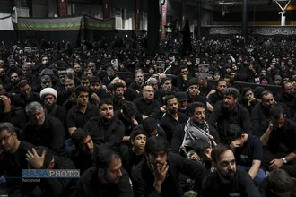 مراسم عزاداری شب عاشورای حسینی در جوار محل شهادت قائد شهید