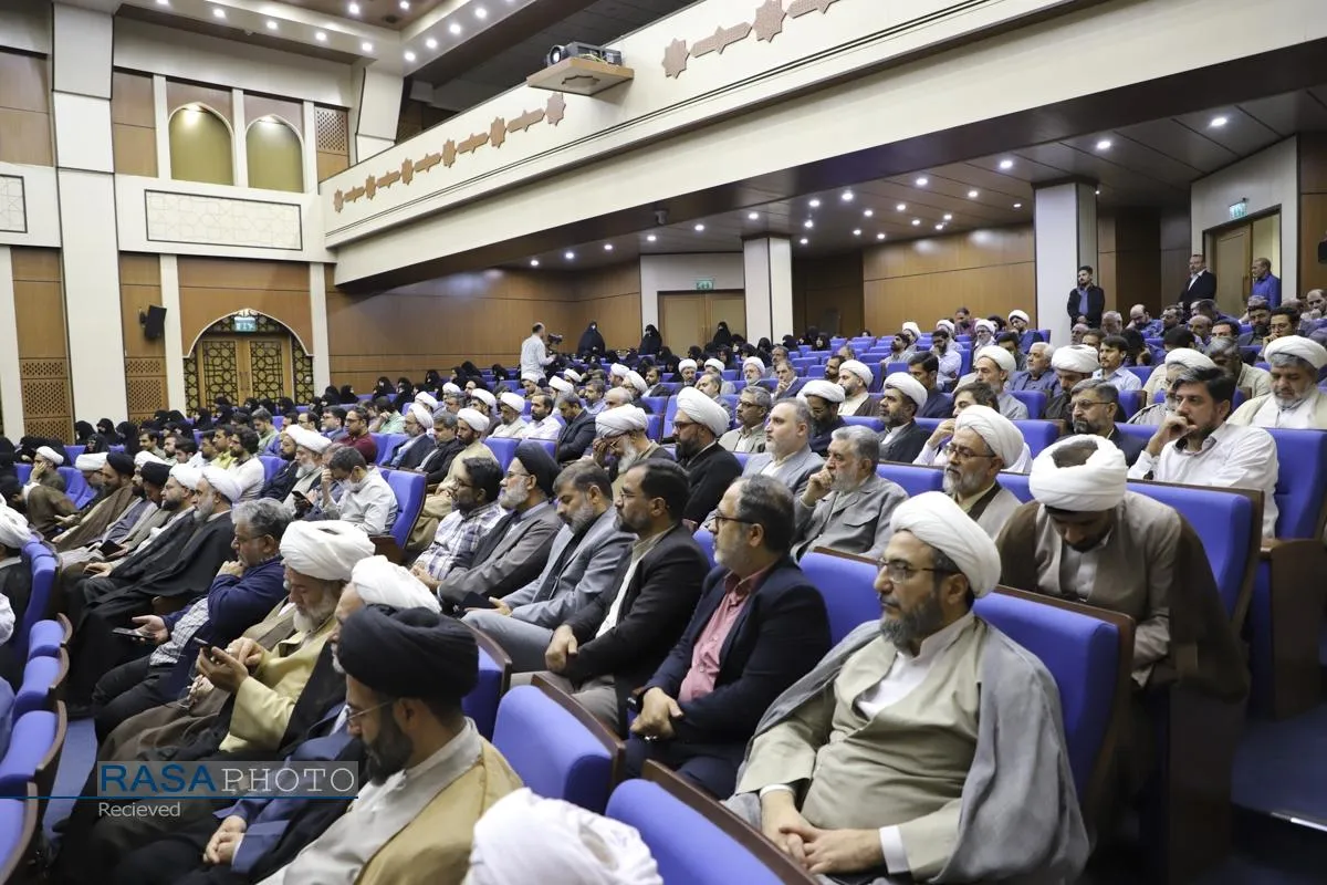 آیین تکریم و معارفه مدیر مرکز مدیریت حوزه&zwnj;های علمیه خواهران