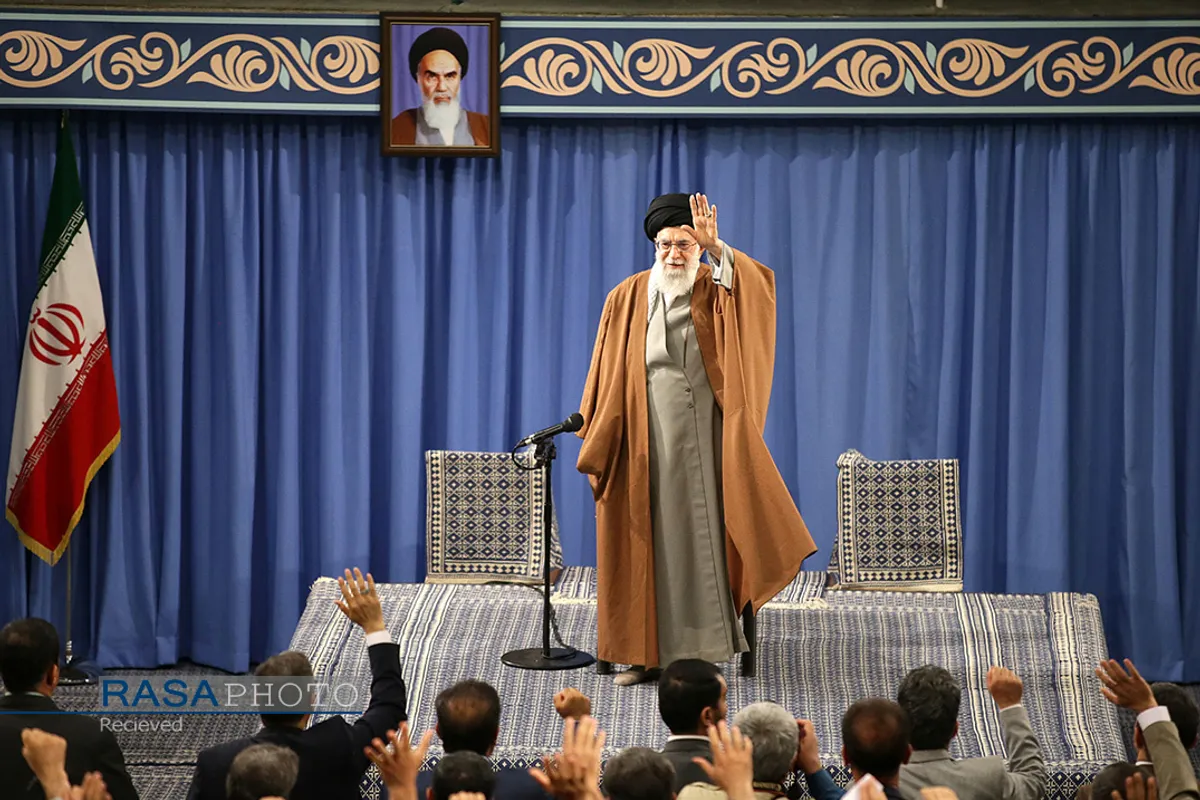 دیدار هزاران نفر از معلمان و فرهنگیان به&zwnj;مناسبت روز معلم با رهبر انقلاب