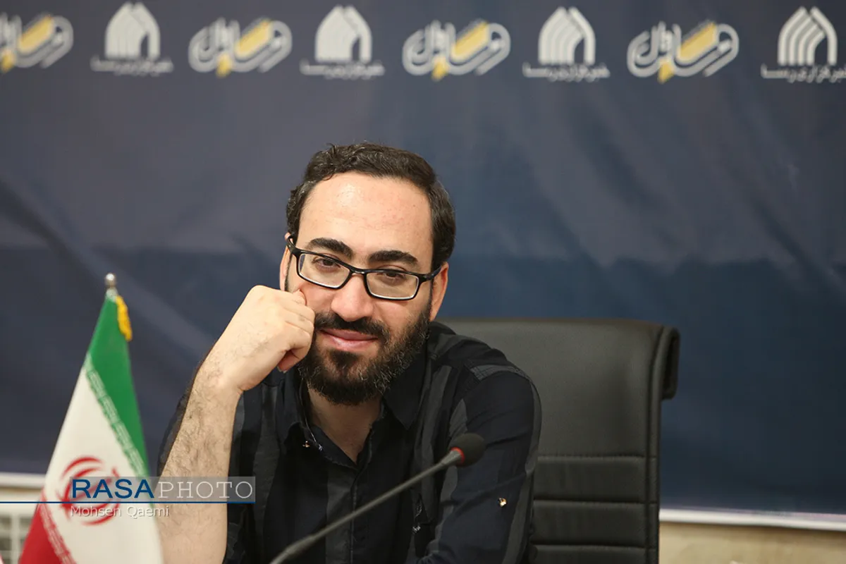 نشست هم اندیشی طلاب فعال در فضای مجازی
