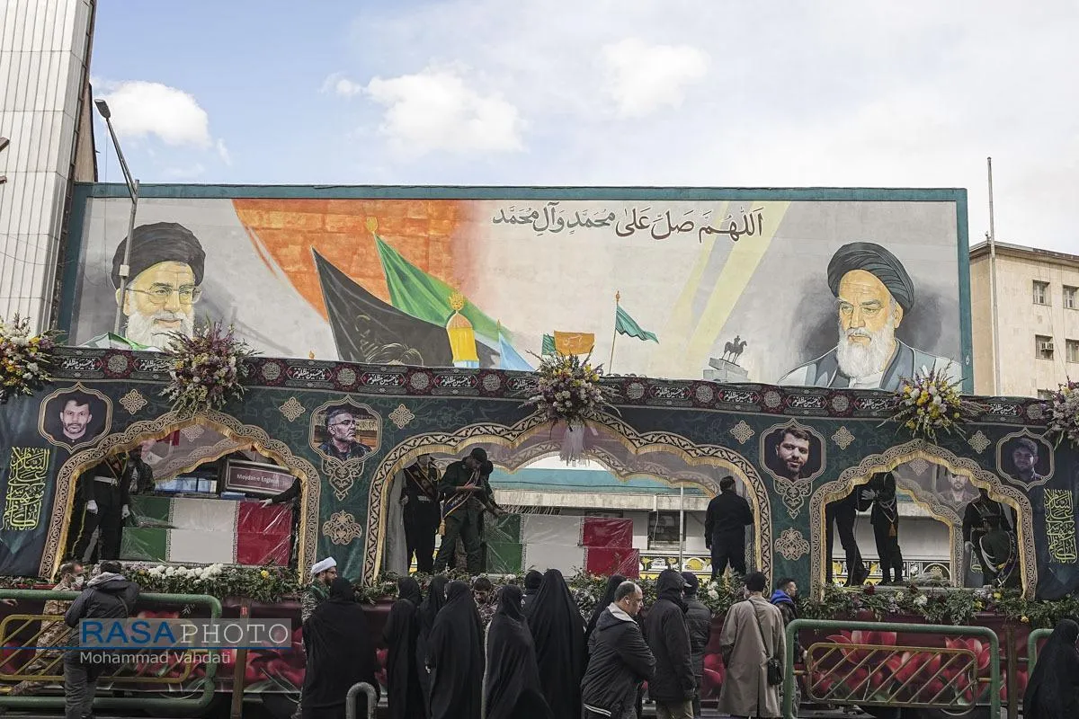 تشییع بیش از ۱۰۰ شهید حافظ امنیت در تهران