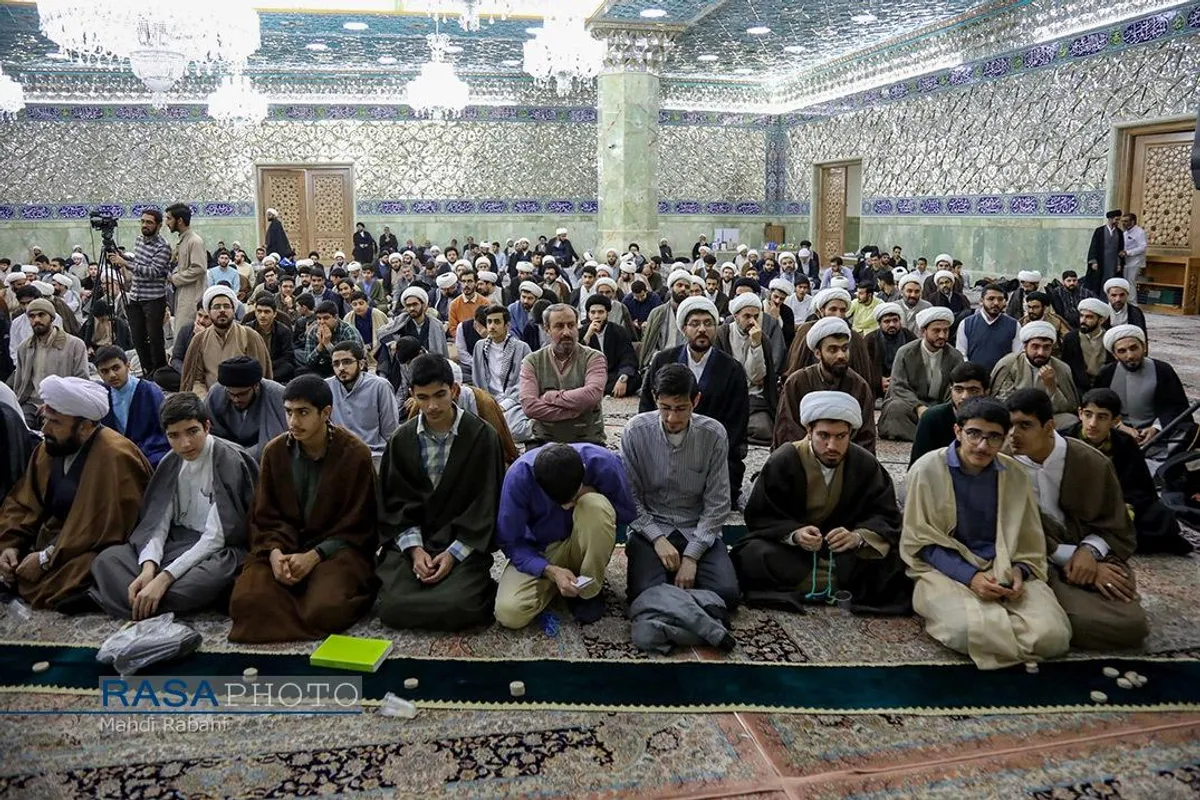 گردهمایی اساتید و طلاب مجموعه مدارس علمیه آل یاسین (علیهم&zwnj;السلام) و موسسات پژوهشی تابعه و جشن عمامه گذاری تعدادی از طلاب با حضور و سخنرانی آیت الله شب زنده دار