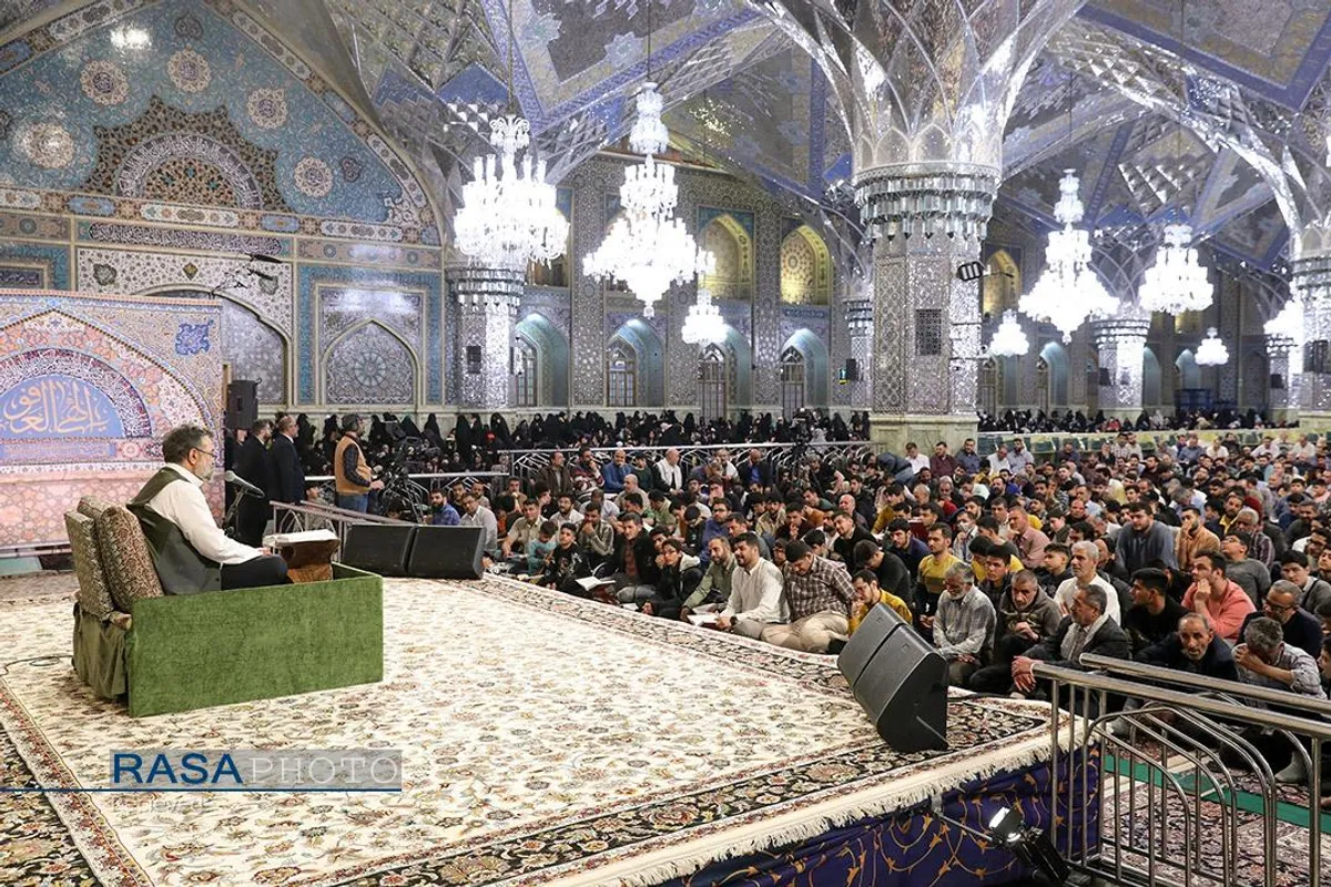 مناجات خوانی ماه مبارک رمضان در حرم مطهر رضوی