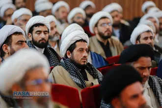 نشست تشکل اساتید سطوح عالی و خارج حوزه علمیه با موضوع "طوفان الاقصی و تحولات جهانی"
