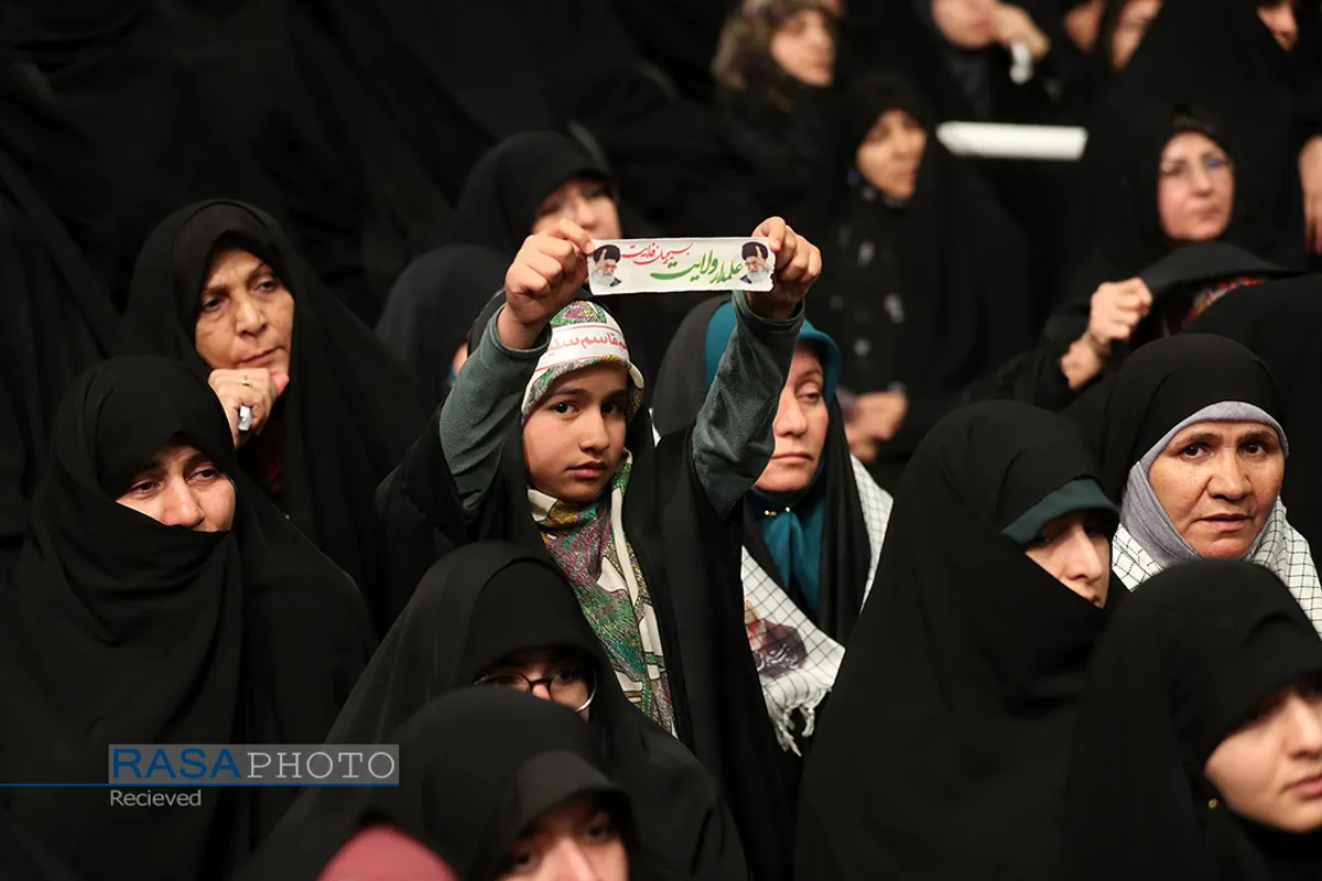 دیدار مداحان اهل&zwnj;بیت (علیهم&zwnj;السلام) با مقام معظم رهبری