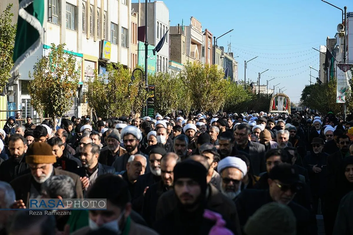 تشییع پیکر مطهر ۷ شهید گمنام دفاع مقدس در قم