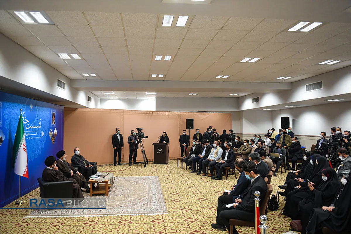نشست خبری رئیس جمهور در پایان سفر به استان قم