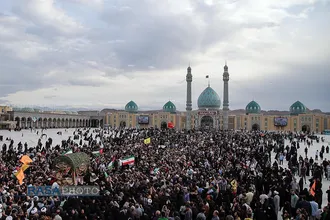 تشییع و تدفین دو شهید گمنام دفاع مقدس در مسجد مقدس جمکران