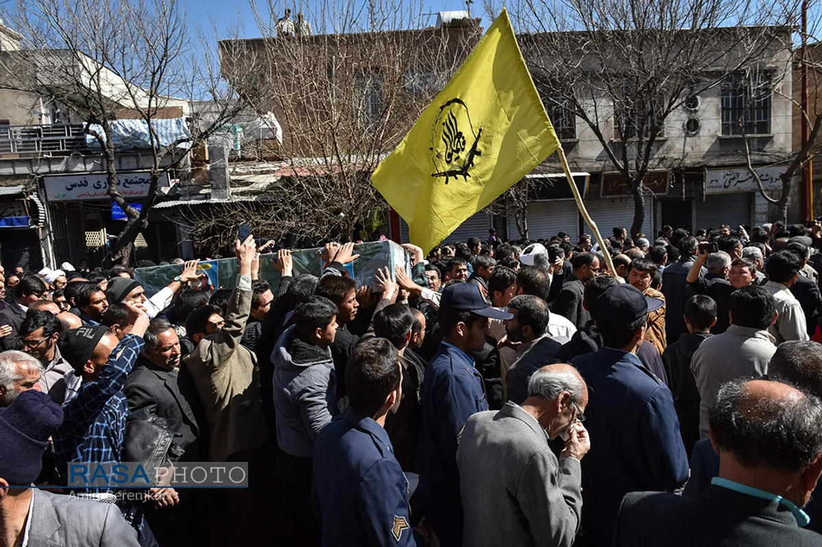 تشییع پیکر شهید مدافع حرم محمد باقری در شیراز