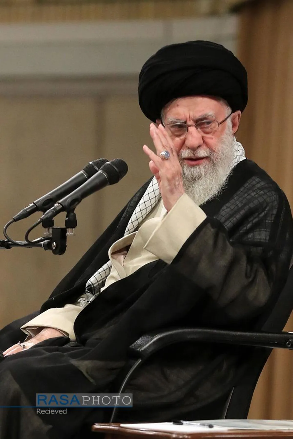 دیدار رئیس و نمایندگان مجلس دوازدهم با رهبر معظم انقلاب