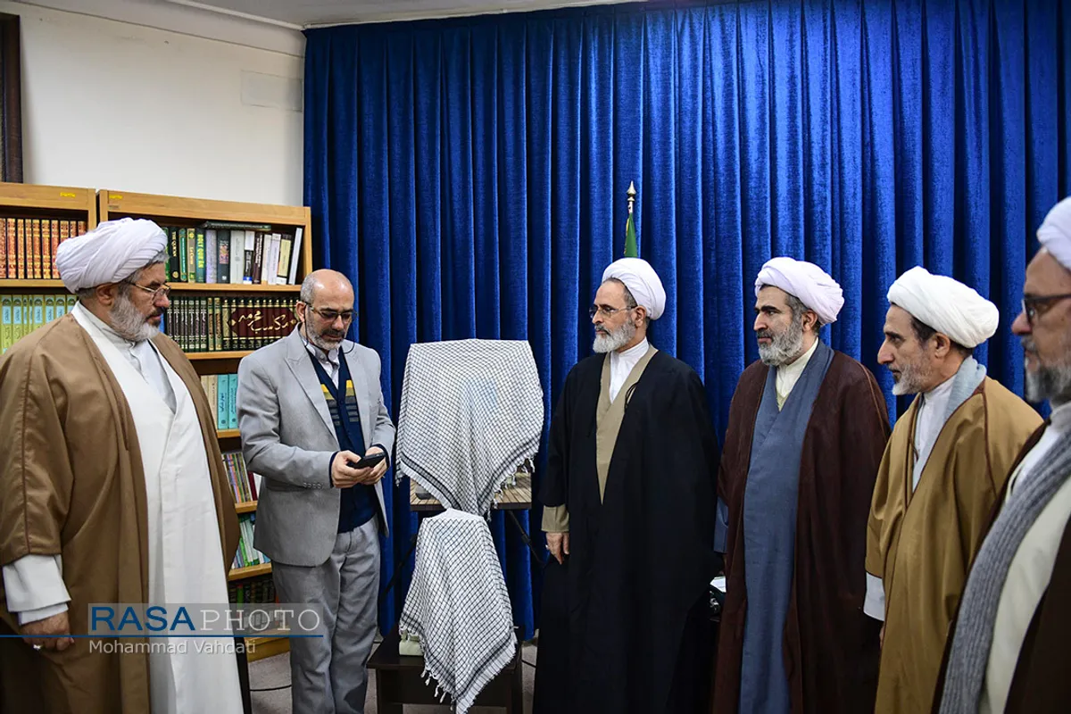 آیین رونمایی از کتاب &laquo;فرهنگ&zwnj;نامه شهدای روحانی&raquo;