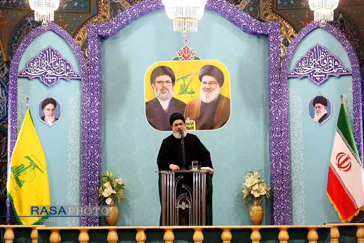گرامیداشت فرماندهان شهید حزب&zwnj;الله در حرم بانوی کرامت