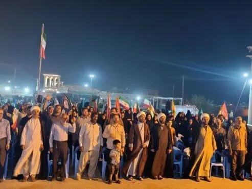 مردم بندرلنگه همچنان پای کار امنیت کشور ایستاده‌اند