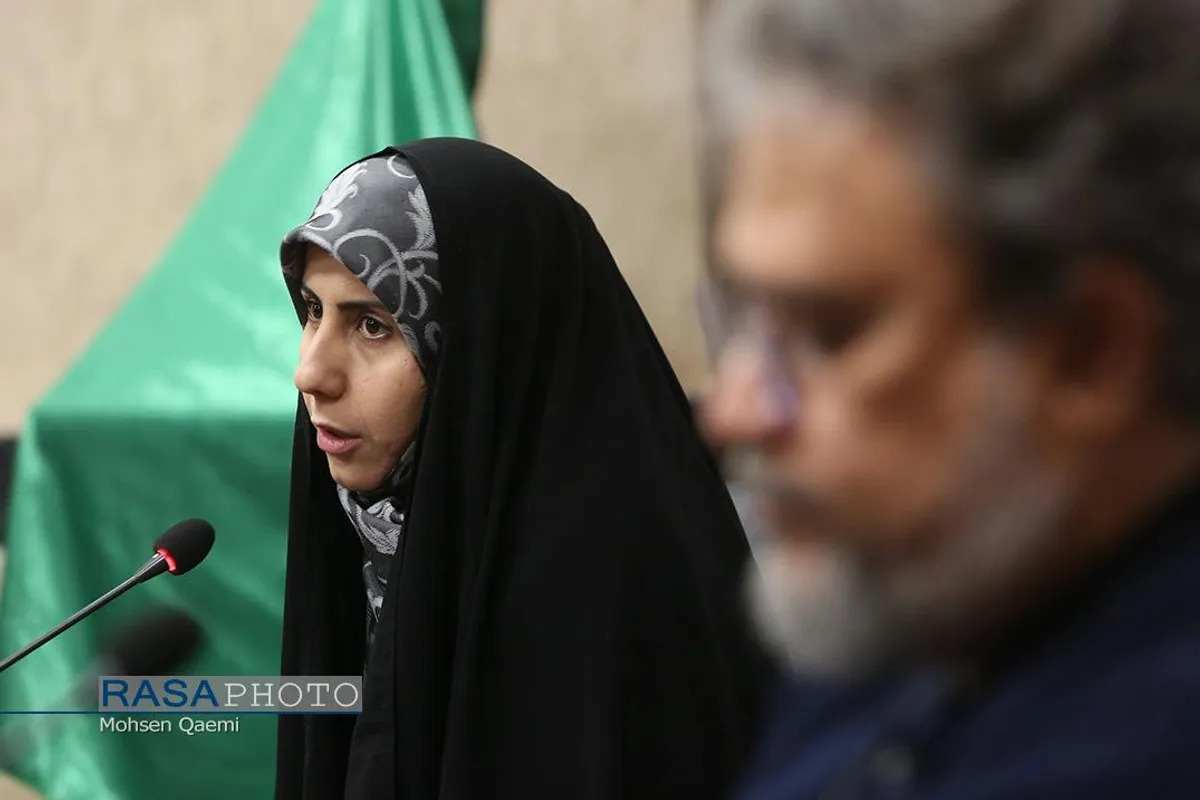 آئین رونمایی از کتاب خاک&zwnj;نشین در خبرگزاری رسا