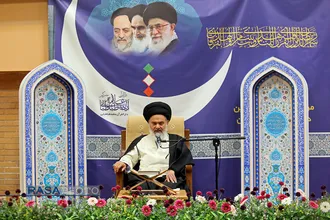 سخنرانی آیت الله حسینی بوشهری در جمع خانواده شهداء مدافع حرم