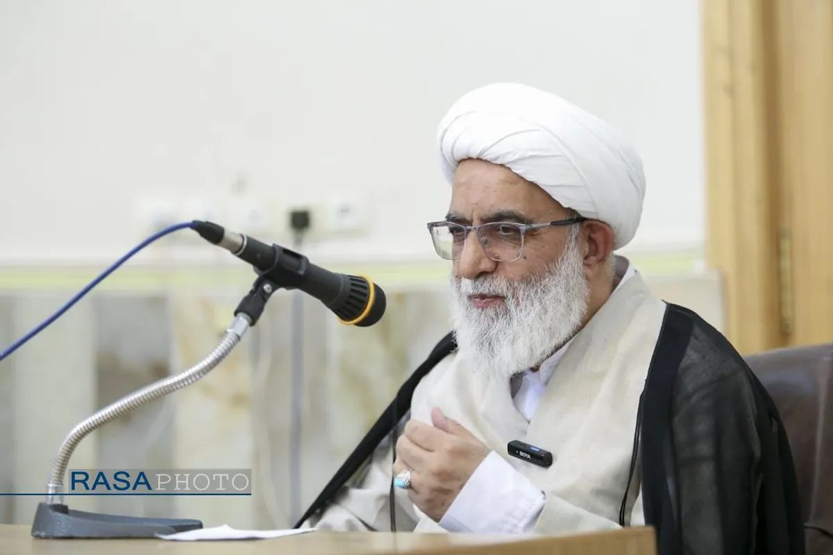 دیدار اعضای مجمع نمایندگان طلاب با آیت الله شب زنده&zwnj;دار