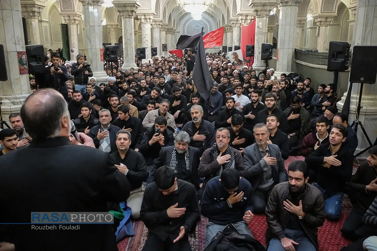 تجمع طلاب حوزه علمیه تهران درپی شهادت سپهبد حاج قاسم سلیمانی