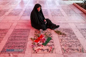 مراسم میهمانی لاله&zwnj;ها در گلزار شهدای علی بن جعفر (ع) قم