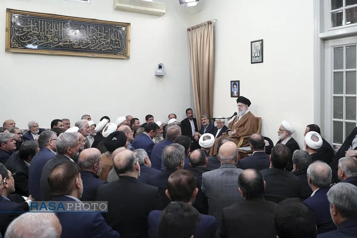 دیدار جمعی از مسئولان ارشد سه قوه با رهبر معظم انقلاب