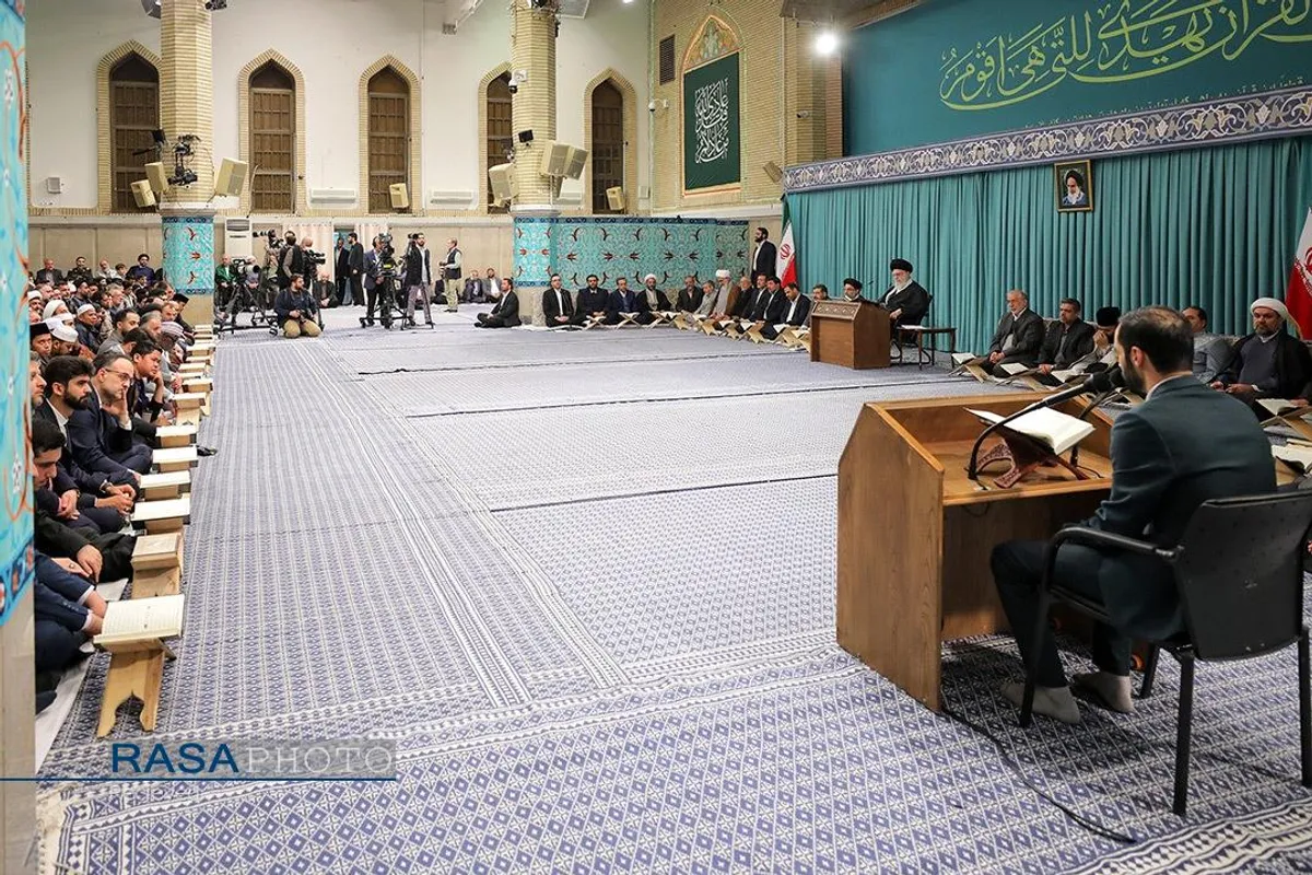 دیدار شرکت&zwnj;کنندگان در مسابقات بین&zwnj;المللی قرآن با رهبر معظم انقلاب