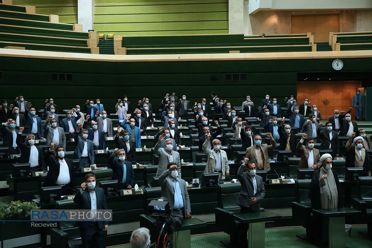 ارتباط تصویری نمایندگان یازدهمین دوره مجلس شورای اسلامی با رهبر انقلاب