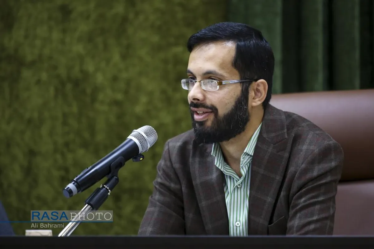 نشست هم&zwnj;اندیشی به مناسبت پیام آیت&zwnj;الله&zwnj;العظمی خامنه&zwnj;ای به همایش صدسالگی حوزه و روز جهانی ارتباطات