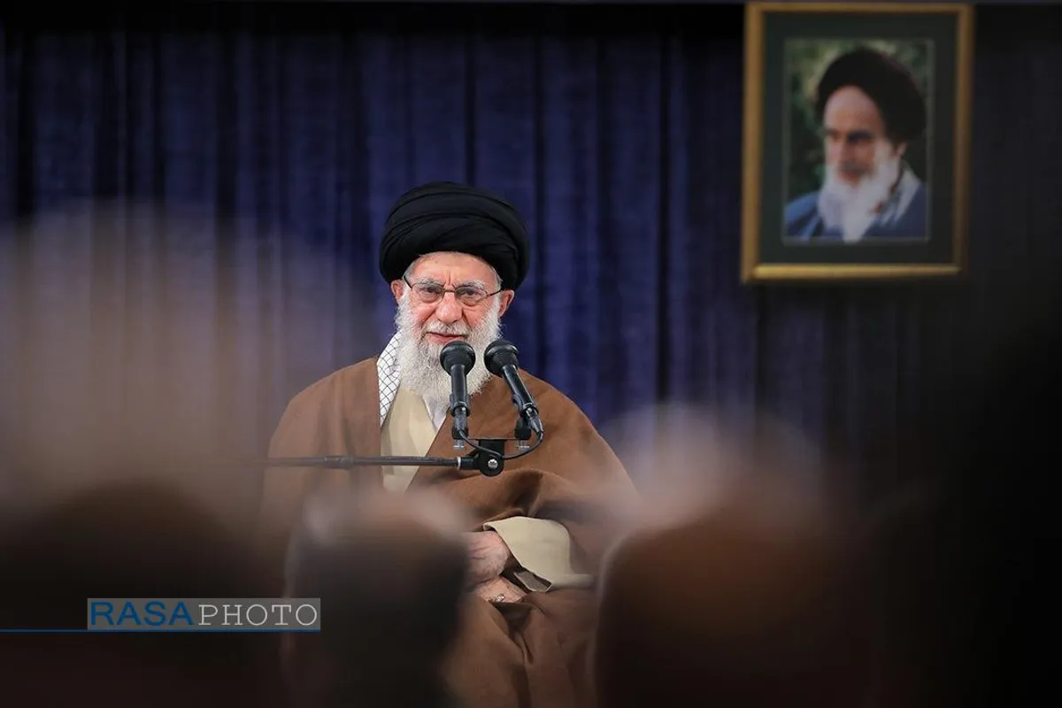 دیدار دست&zwnj;اندرکاران برگزاری کنگره ملی شهدای استان لرستان با مقام معظم رهبری