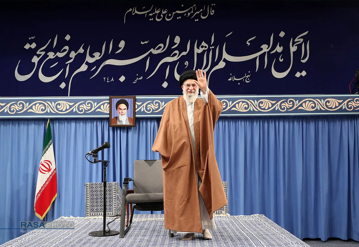 دیدار هزاران نفر از دانشجویان و دانش&zwnj;آموزان با مقام معظم رهبری