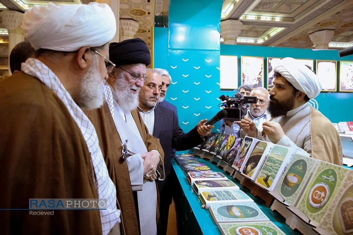 بازدید رهبر معظم انقلاب از سی و پنجمین نمایشگاه بین&zwnj;المللی کتاب تهران