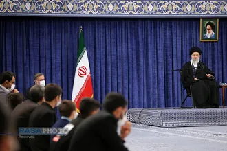 دیدار خانواده شهدای حادثه&zwnj; تروریستی شاهچراغ شیراز با رهبر معظم انقلاب