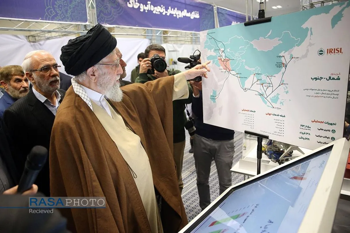 بازدید مقام معظم رهبری از نمایشگاه توانمندی&zwnj;های تولید داخلی