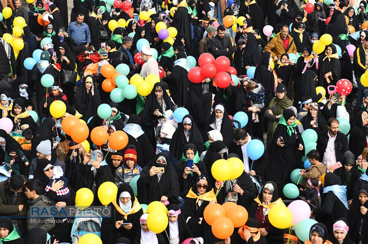 راهپیمایی کالسکه ای پدر و مادرها با عنوان "امید آینده"