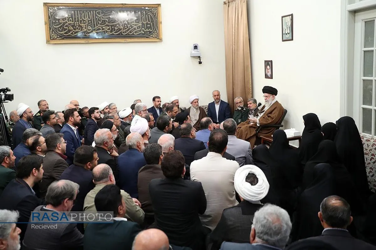 دیدار دست&zwnj;اندرکاران برگزاری کنگره شهدای استان فارس با رهبر انقلاب