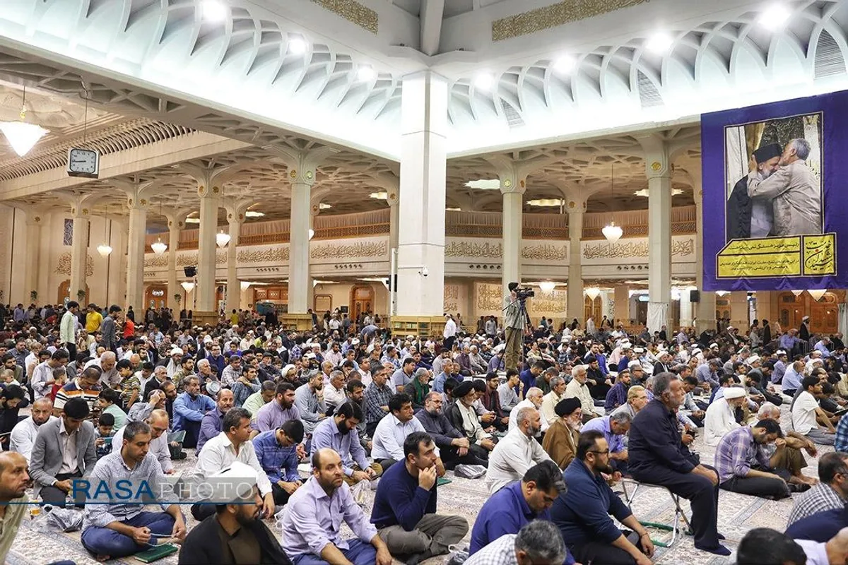 مراسم بزرگداشت شهدای خدمت در حرم حضرت معصومه (سلام&zwnj;الله&zwnj;علیها)
