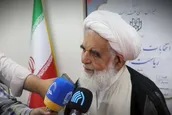 رئیس جمهور به سوگندی که در پیشگاه خداوند می خورد، عمل کند