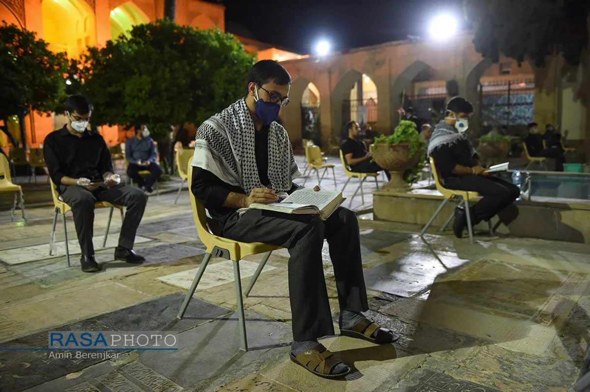 احیای شب بیست و یکم ماه مبارک رمضان در شیراز