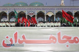 &laquo;عهد سربازی&raquo; نیرو&zwnj;های مسلح با امام زمان (عج) در جمکران&lrm;&lrm;