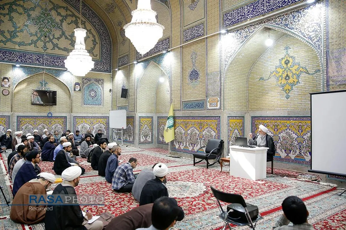 مدرسه تابستانی دارالعلم در مشهد مقدس