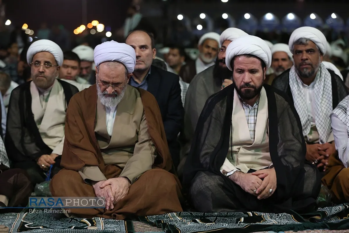 مراسم عهد جانان حوزویان با حضرت امام زمان (عج) در مسجد جمکران