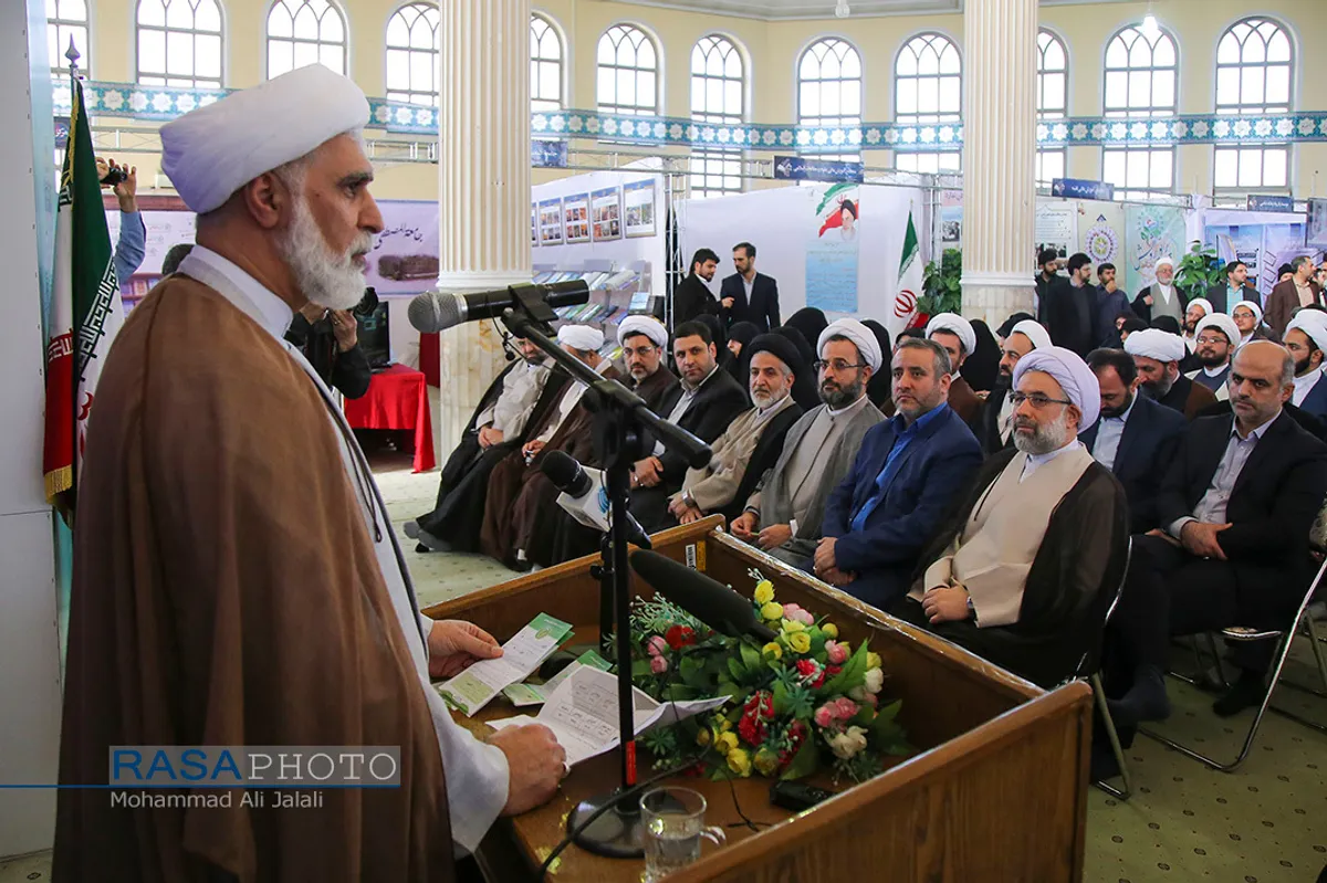 افتتاحیه دومین نمایشگاه دستاوردهای پژوهشی جامعه المصطفی العالمیه&lrm;