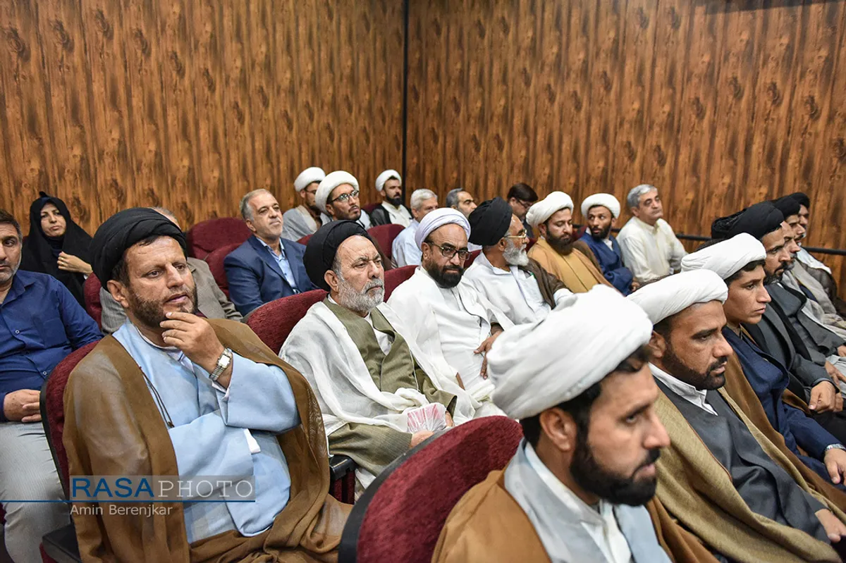 دیدار حجت الاسلام والمسلمین قمی رییس سازمان تبلیغات اسلامی مدیران دفاتر سازمان تبلیغات اسلامی استان فارس