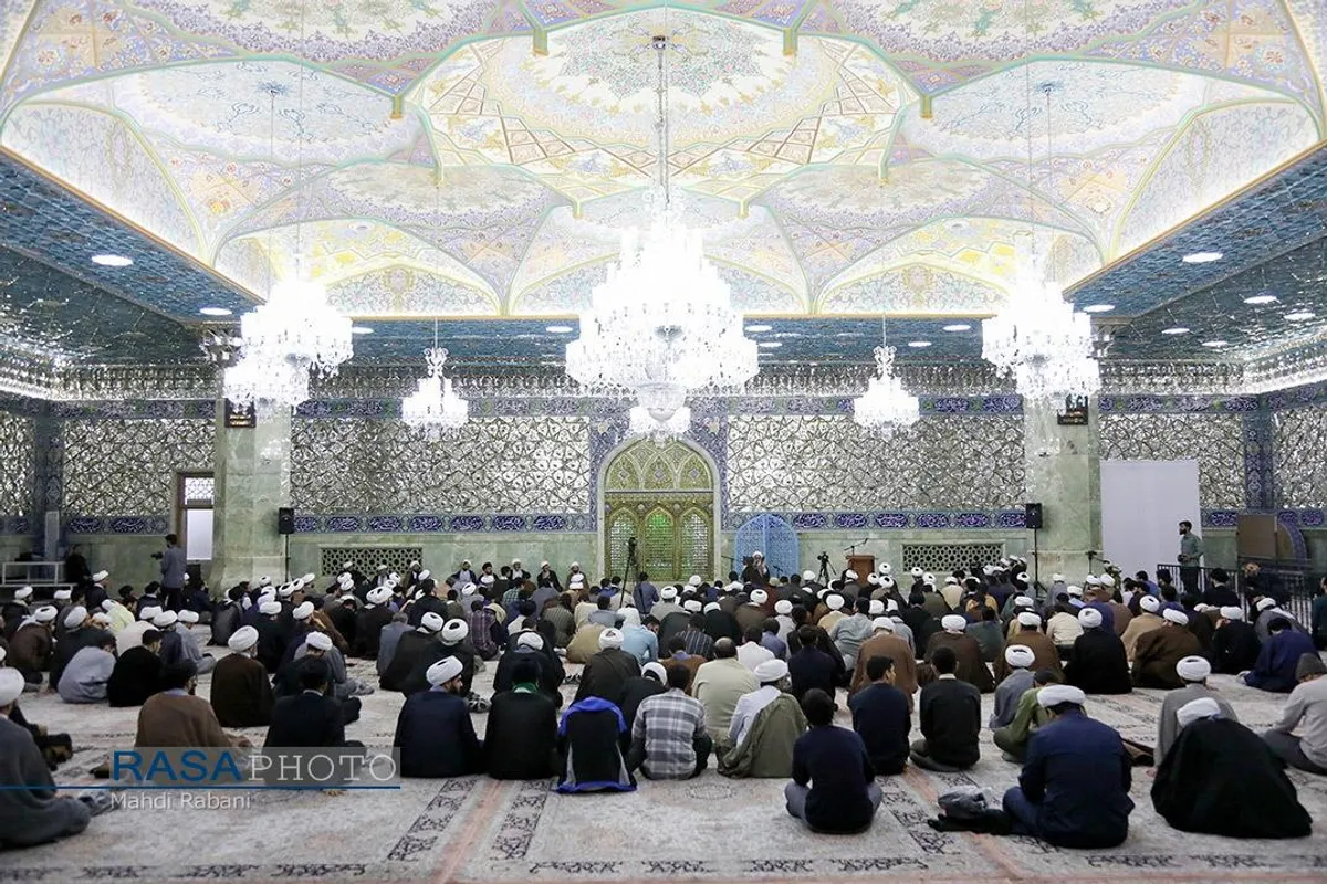 گردهمایی اساتید و طلاب مجموعه مدارس علمیه آل یاسین (علیهم&zwnj;السلام) و موسسات پژوهشی تابعه و جشن عمامه گذاری تعدادی از طلاب با حضور و سخنرانی آیت الله شب زنده دار